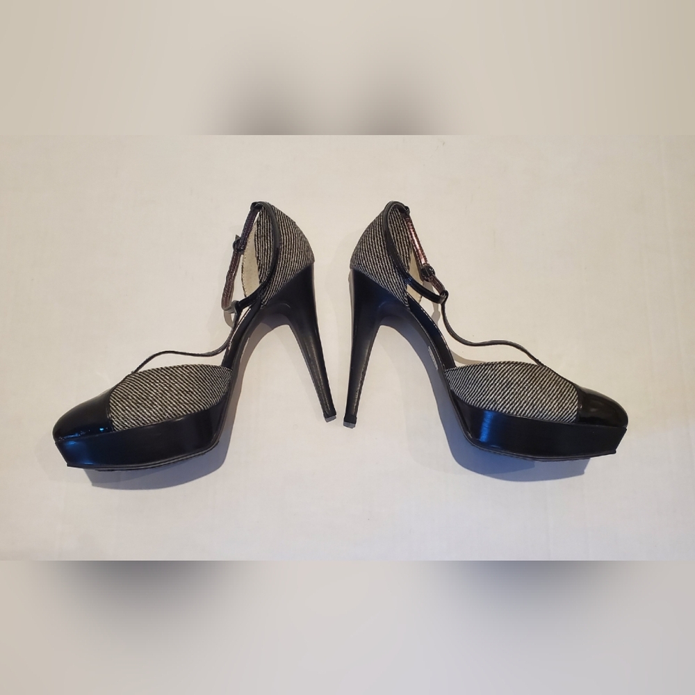 Lulu Townsend Black and White T-strap Heels Sz 10 - Picture 4 of 7